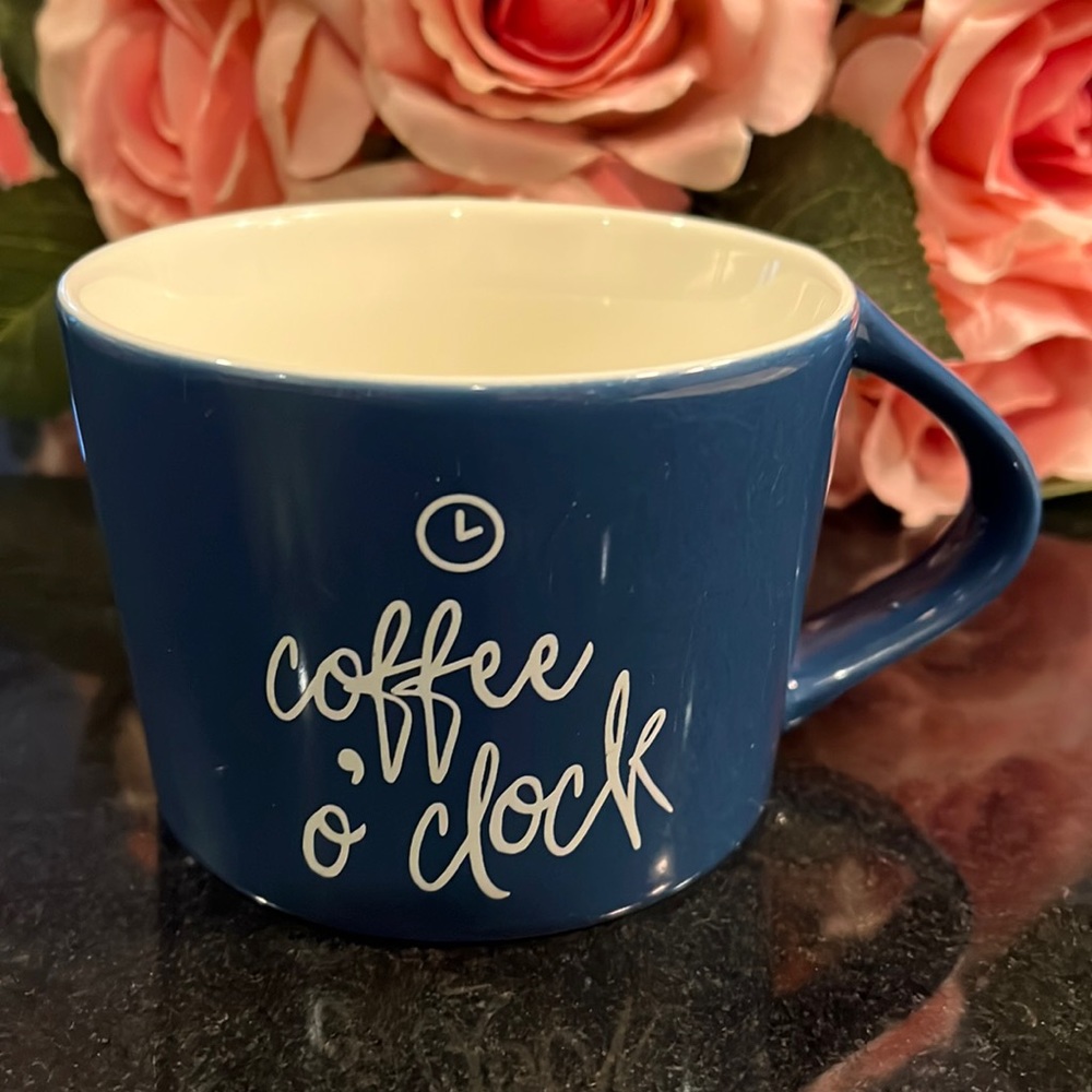 Coffee Mug - Porcelain - "coffee o'clock"